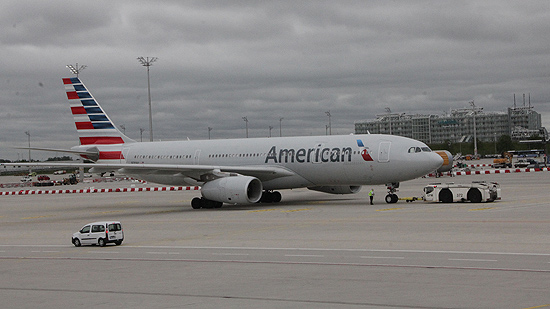 Pushback der A330-200 auf das Vorfeld: American Airlines: 20-jähriges Jubiläum auf der Strecke München Philadelphia wurde am 23.05.2016 gefeiert (©Foto. Marikka-Laila Maisel)
